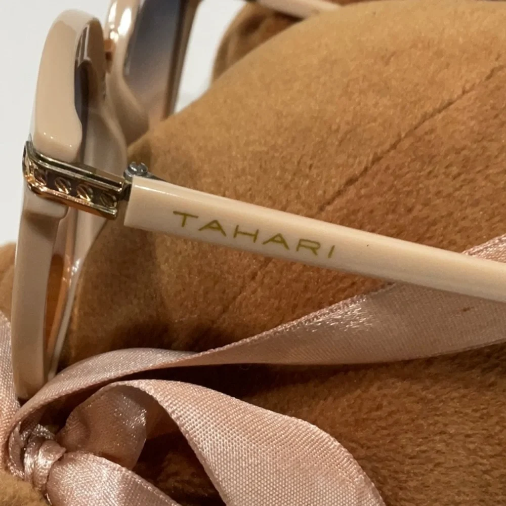 🍏🍏 Tahari Brown Ombré Beige/Gold Frame Sunglasses, 5 3/8 W, 2 1/8 D